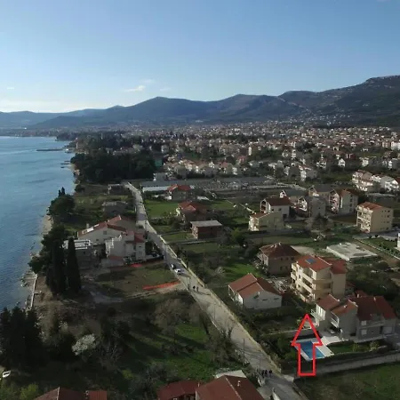 Apartments Palatium Kastela Exterior photo